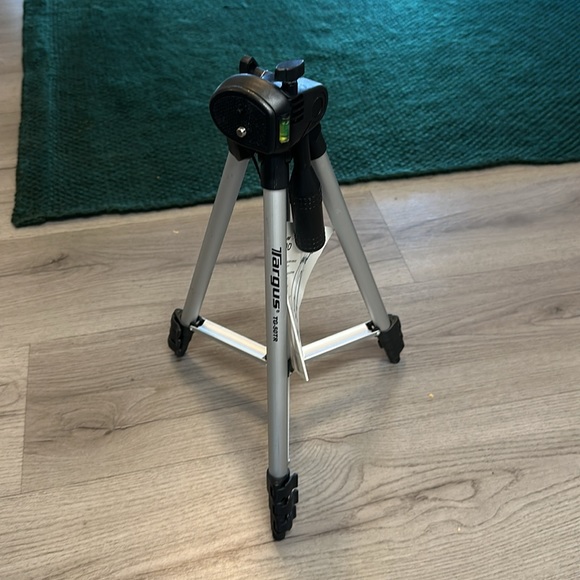 Targus Other - Targus Tripod TG-50TR NWT